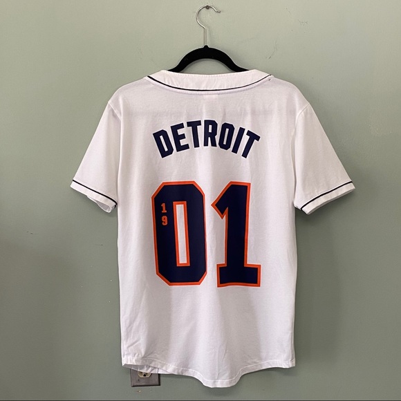 2 PINK by VS Women’s Detroit Tigers Tops - Picture 2 of 4